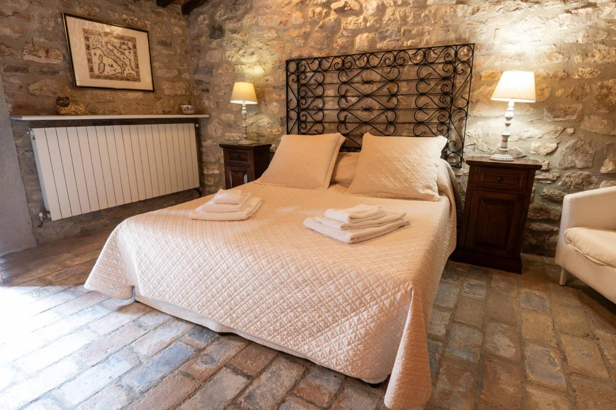 Bed and Breakfast Castello Valenzino Antognola Exteriér fotografie
